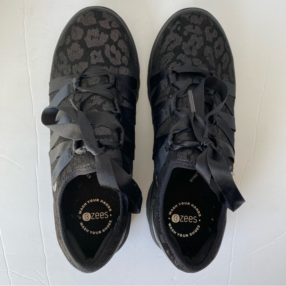 Bzees Glisten Shimmer Black Ribbon Slip on Sneakers - Sz 7 W - Picture 8 of 11